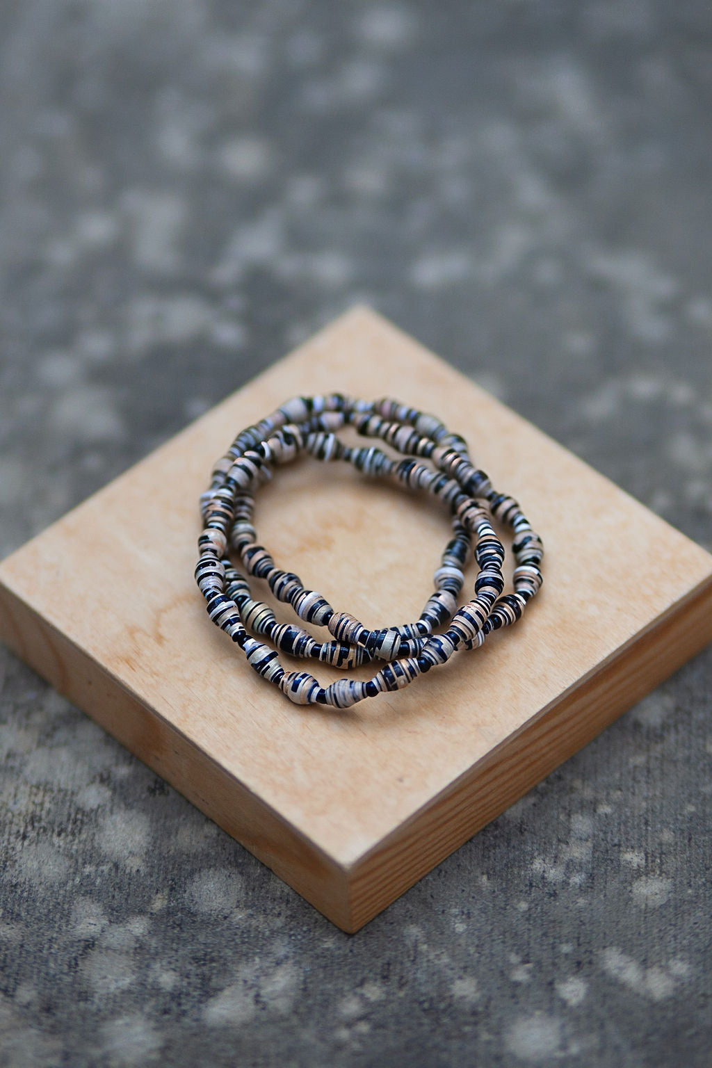Recycled Paper Bracelet - Oreo